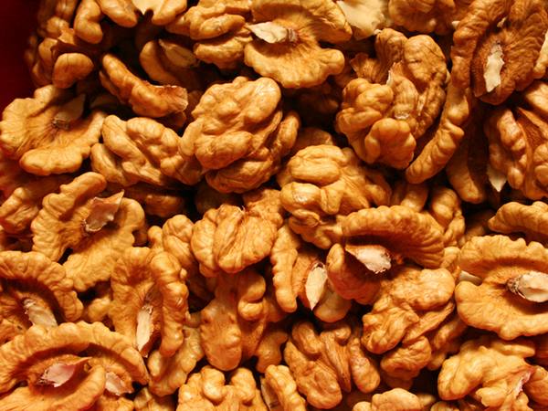 Как хранить грецкие орехи  с пользой круглый год с фото